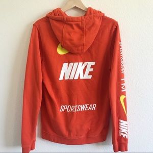 nike microbrand pullover